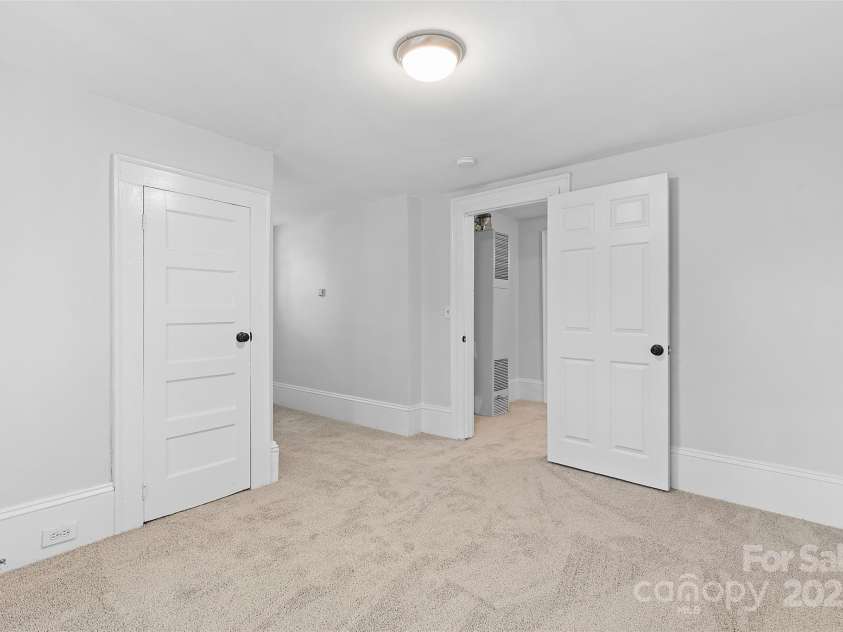 115 5th Avenue, Gastonia, NC 28052.  MLS# CAR4254133, YatesRealty ID 15265. 