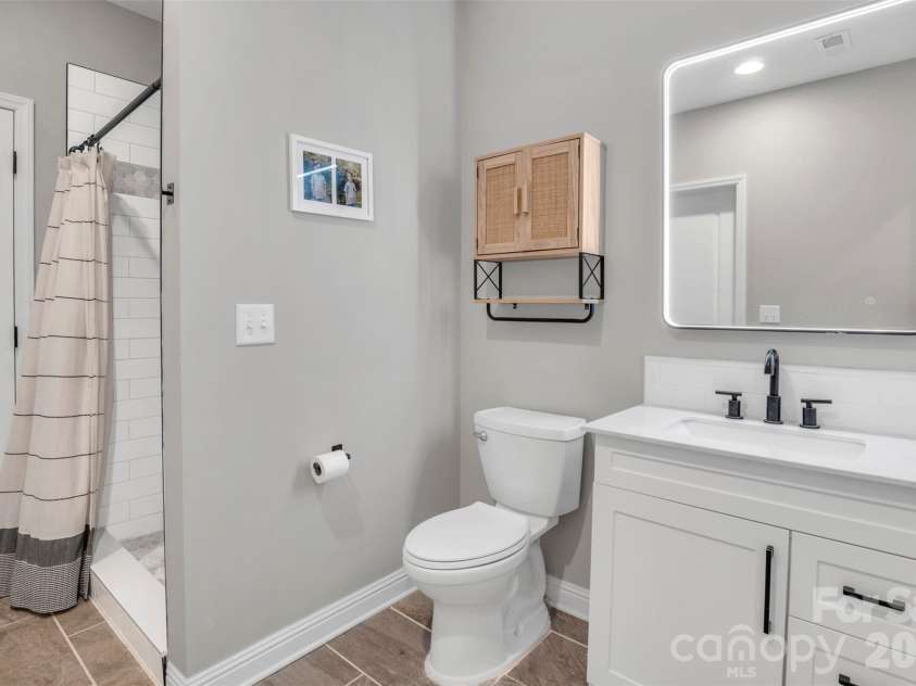 1241 Chambers Road, York, SC 29745.  MLS# CAR4355371, YatesRealty ID 15266. Basement Full Bath