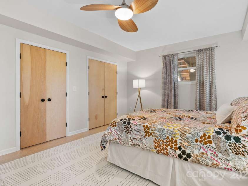 39 Hibriten Drive, Asheville, NC 28801.  MLS# CAR4251092, YatesRealty ID 15266. Primary Bedroom on Lower Level