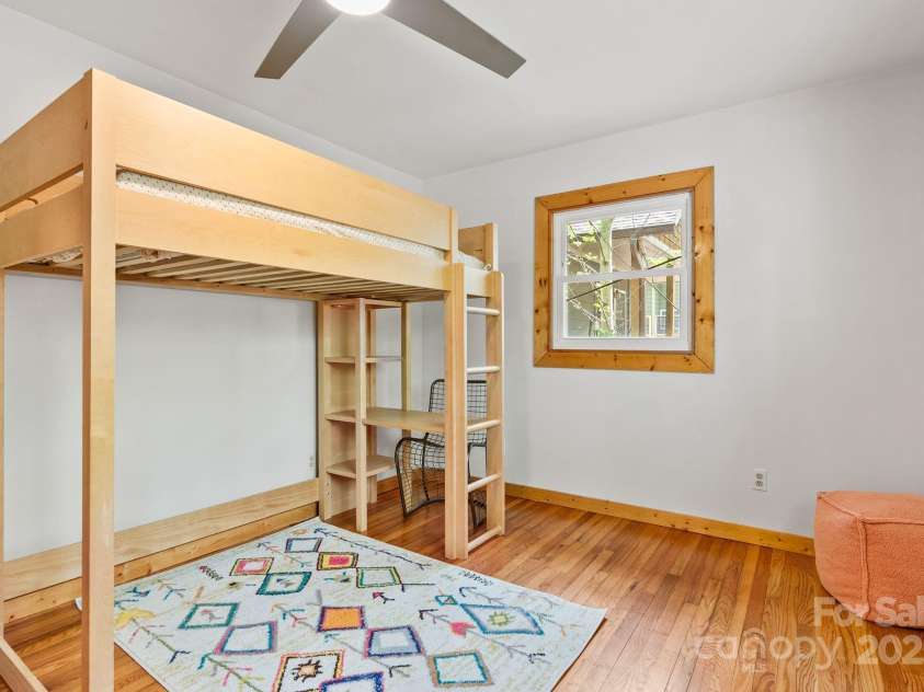 39 Hibriten Drive, Asheville, NC 28801.  MLS# CAR4251092, YatesRealty ID 15266. Third Bedroom