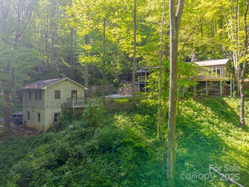 87 Old Cabin Cove, Sylva, NC 28779.  MLS# CAR4255351, YatesRealty ID 15267. 