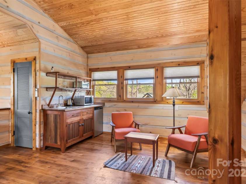 101 Garrison Road, Mars Hill, NC 28754.  MLS# CAR4252638, YatesRealty ID 15269. 2nd living quarters