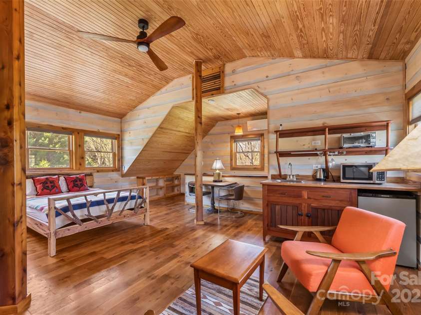 101 Garrison Road, Mars Hill, NC 28754.  MLS# CAR4252638, YatesRealty ID 15269. 2nd living quarters