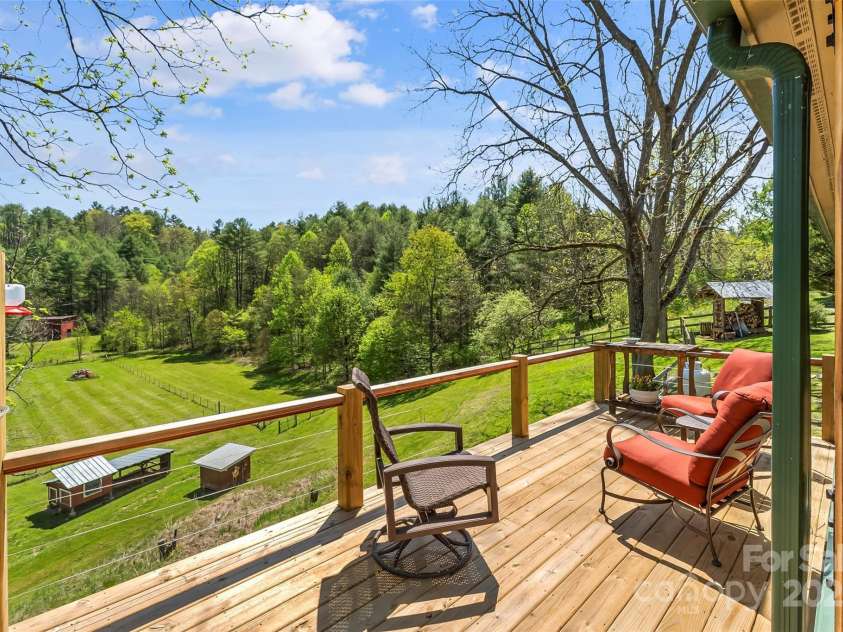 101 Garrison Road, Mars Hill, NC 28754.  MLS# CAR4252638, YatesRealty ID 15269. Back deck