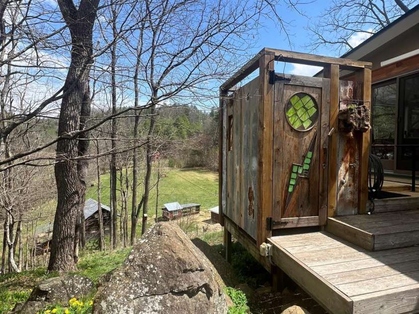 101 Garrison Road, Mars Hill, NC 28754.  MLS# CAR4252638, YatesRealty ID 15269. Outdoor shower