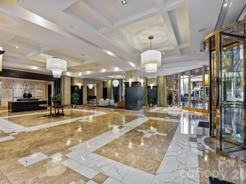 230 Tryon Street, Charlotte, NC 28202.  MLS# CAR4314405, YatesRealty ID 1527. 