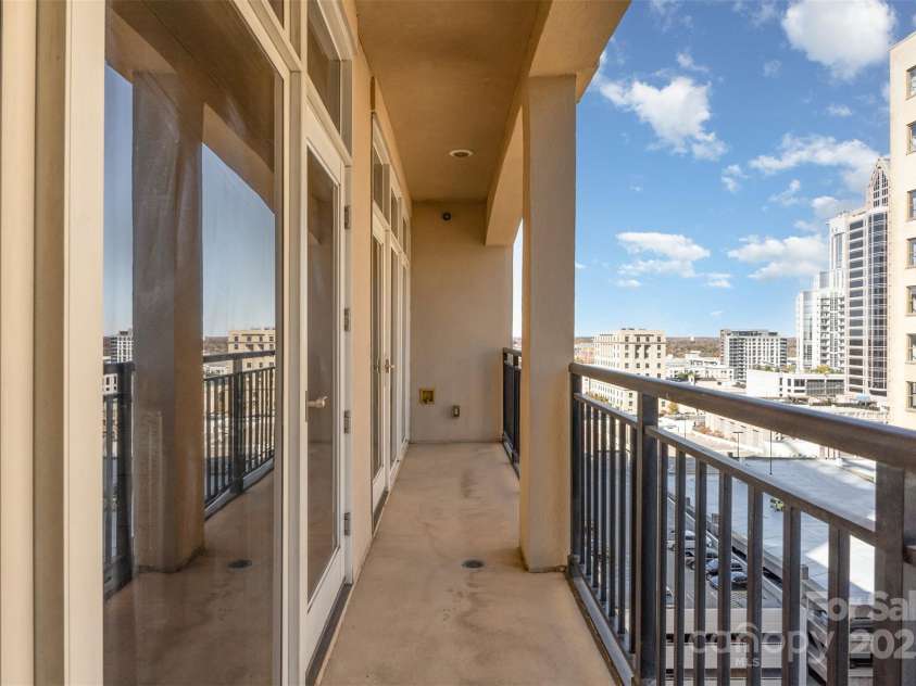 230 Tryon Street, Charlotte, NC 28202.  MLS# CAR4321048, YatesRealty ID 1527. View of Balcony