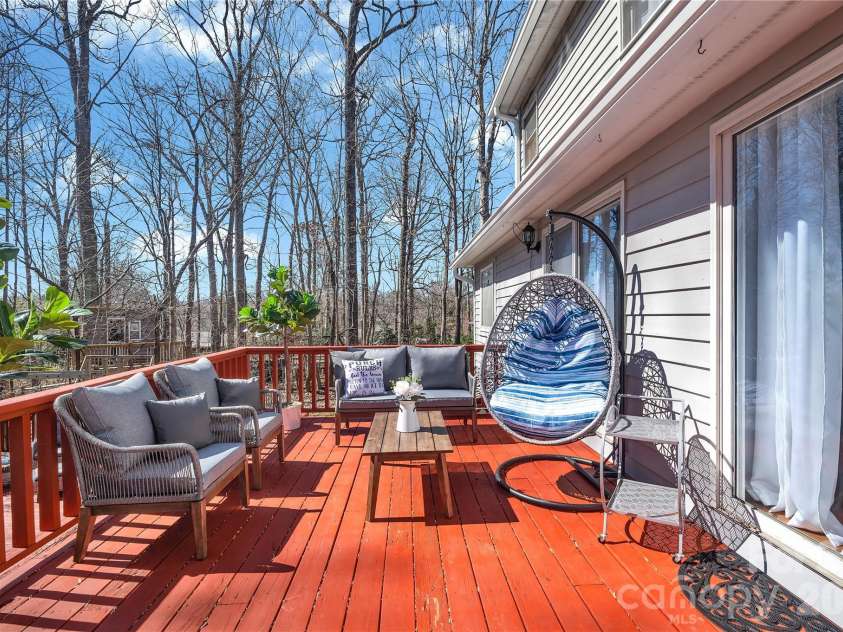 10 High Meadows Drive, Candler, NC 28715.  MLS# CAR4370363, YatesRealty ID 15272. 