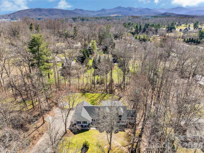 10 High Meadows Drive, Candler, NC 28715.  MLS# CAR4370363, YatesRealty ID 15272. 