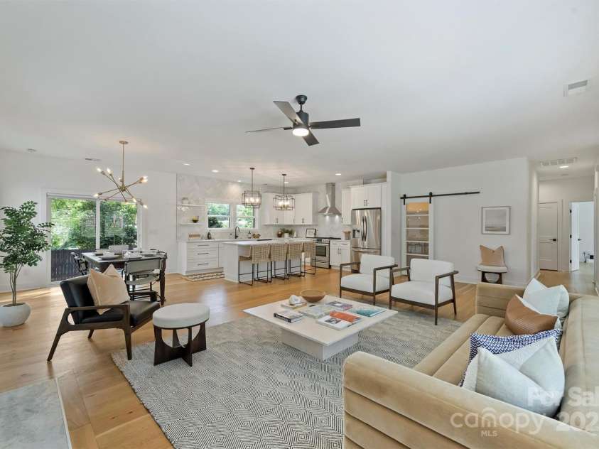 3163 Maury Street, Charlotte, NC 28208.  MLS# CAR4258623, YatesRealty ID 15272. 