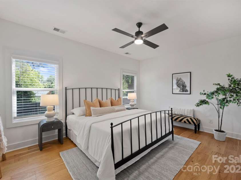 3163 Maury Street, Charlotte, NC 28208.  MLS# CAR4258623, YatesRealty ID 15272. 