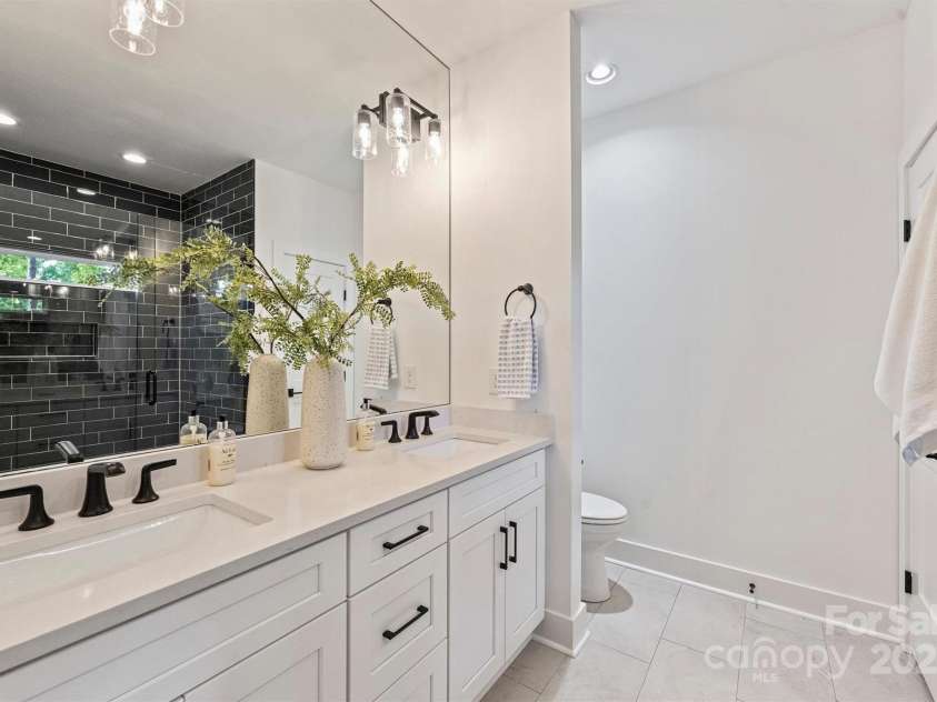 3163 Maury Street, Charlotte, NC 28208.  MLS# CAR4258623, YatesRealty ID 15272. 
