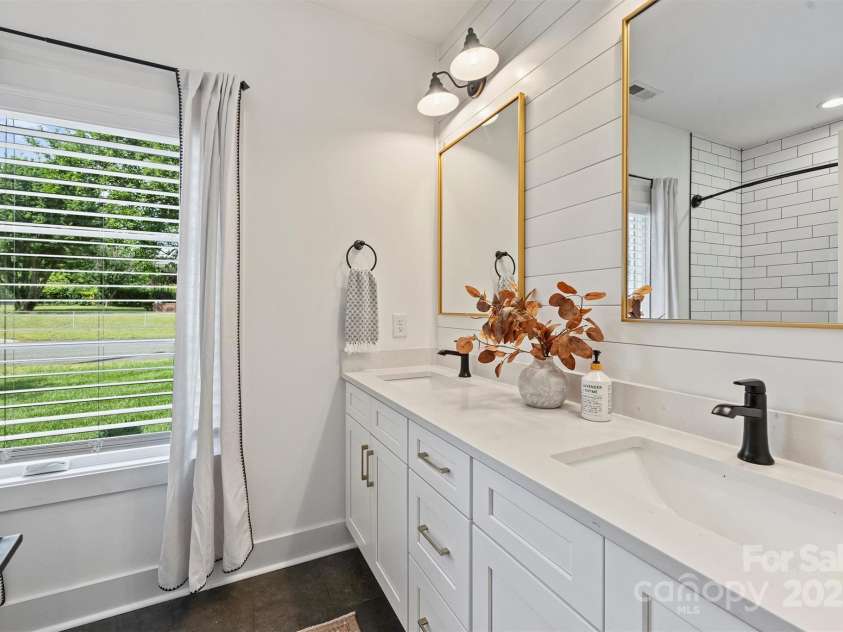 3163 Maury Street, Charlotte, NC 28208.  MLS# CAR4258623, YatesRealty ID 15272. 