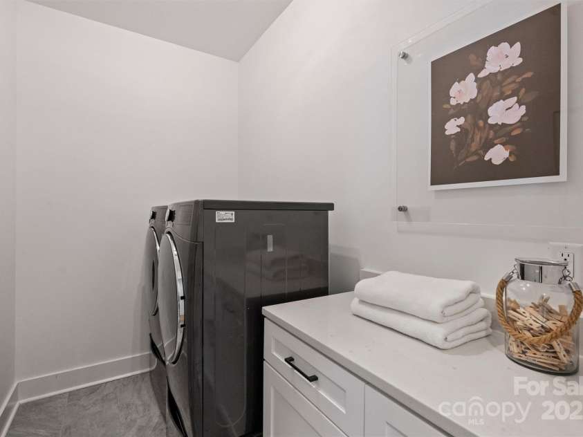 3163 Maury Street, Charlotte, NC 28208.  MLS# CAR4258623, YatesRealty ID 15272. 
