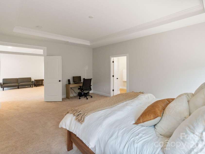 4159 Millstream Road, Denver, NC 28037.  MLS# CAR4221919, YatesRealty ID 15274. Primary bathroom