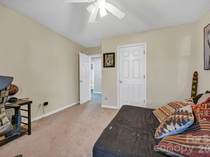 164 Alexander Pointe Drive, Hopkins, SC 29061.  MLS# CAR4351811, YatesRealty ID 15276. 