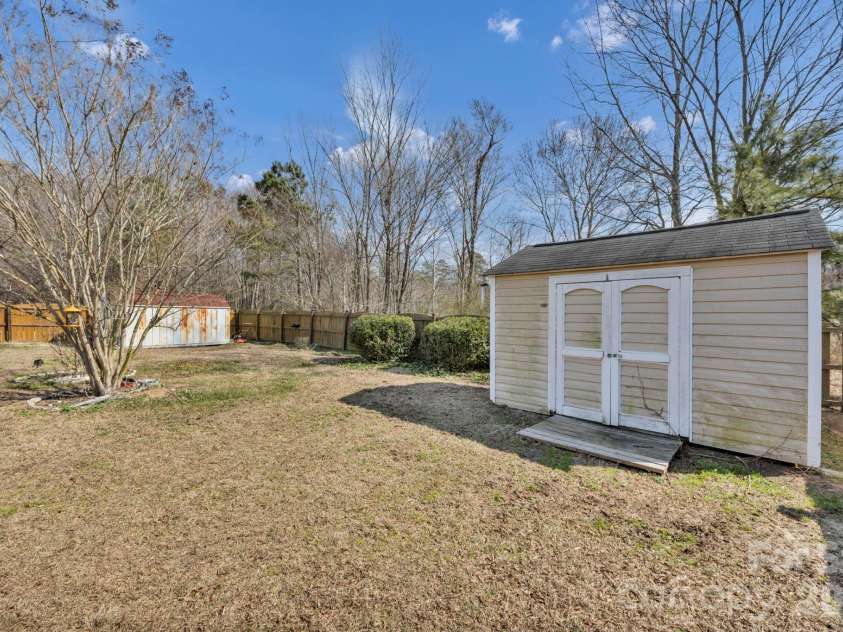 164 Alexander Pointe Drive, Hopkins, SC 29061.  MLS# CAR4351811, YatesRealty ID 15276. 