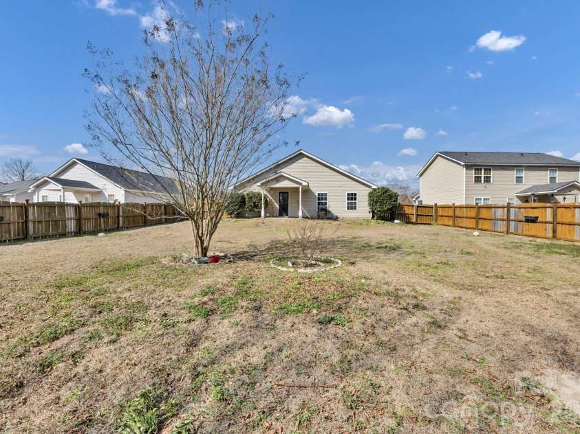 164 Alexander Pointe Drive, Hopkins, SC 29061.  MLS# CAR4351811, YatesRealty ID 15276. 