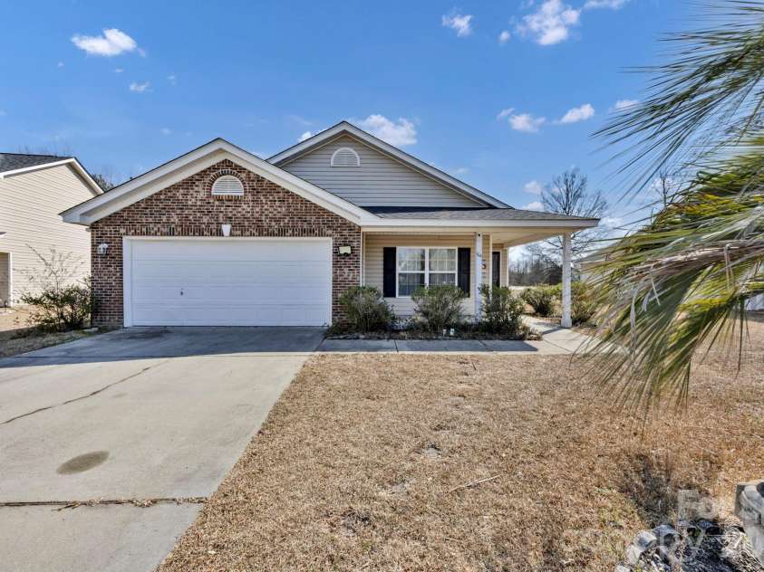 164 Alexander Pointe Drive, Hopkins, SC 29061.  MLS# CAR4351811, YatesRealty ID 15276. 