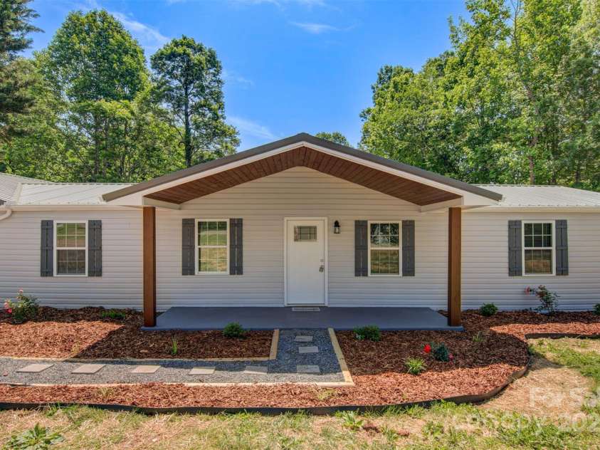 3041 Ironwood Court, Granite Falls, NC 28630.  MLS# CAR4260526, YatesRealty ID 15277. 