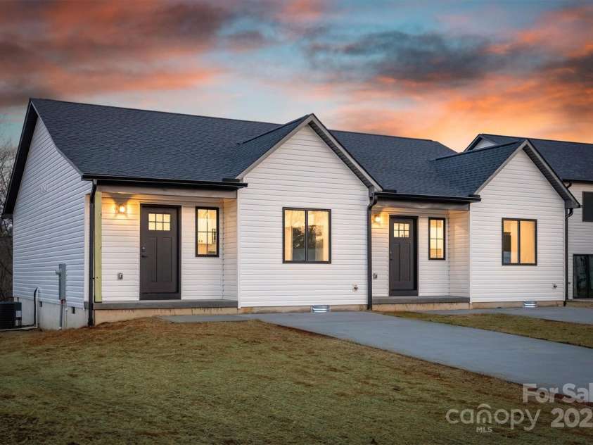 1265 Margaret Street, Valdese, NC 28690.  MLS# CAR4254689, YatesRealty ID 15279. 