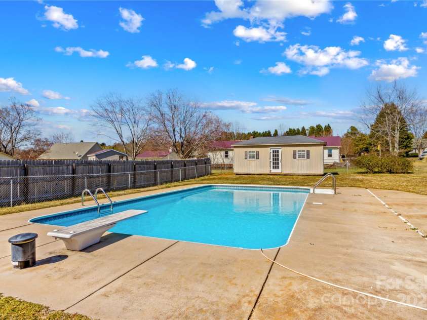 130 Ketchie Drive, Mooresville, NC 28115.  MLS# CAR4224055, YatesRealty ID 1528. 