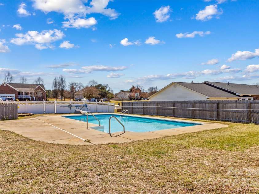 130 Ketchie Drive, Mooresville, NC 28115.  MLS# CAR4224055, YatesRealty ID 1528. 
