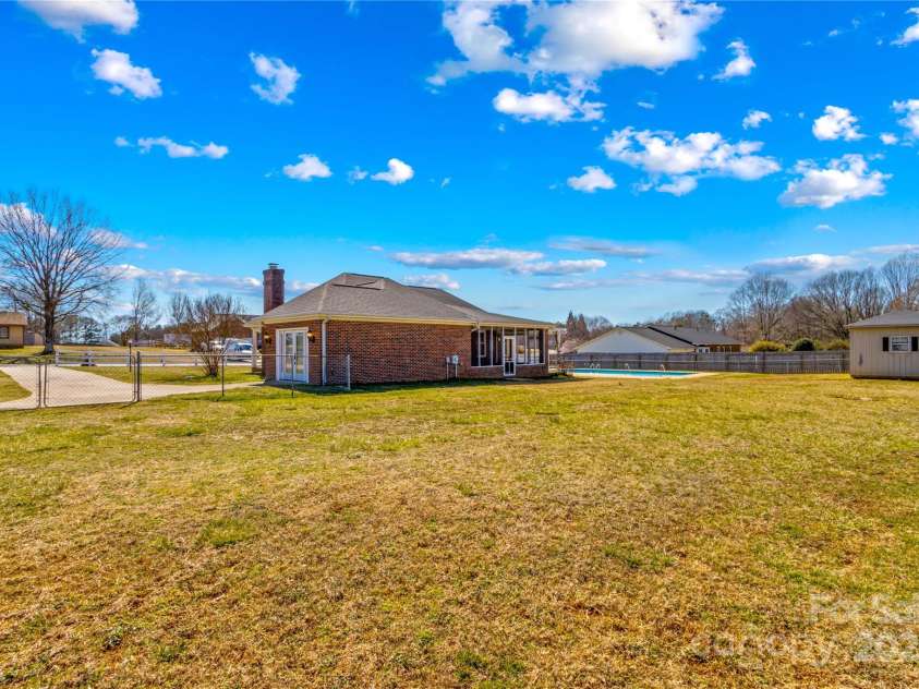 130 Ketchie Drive, Mooresville, NC 28115.  MLS# CAR4224055, YatesRealty ID 1528. 
