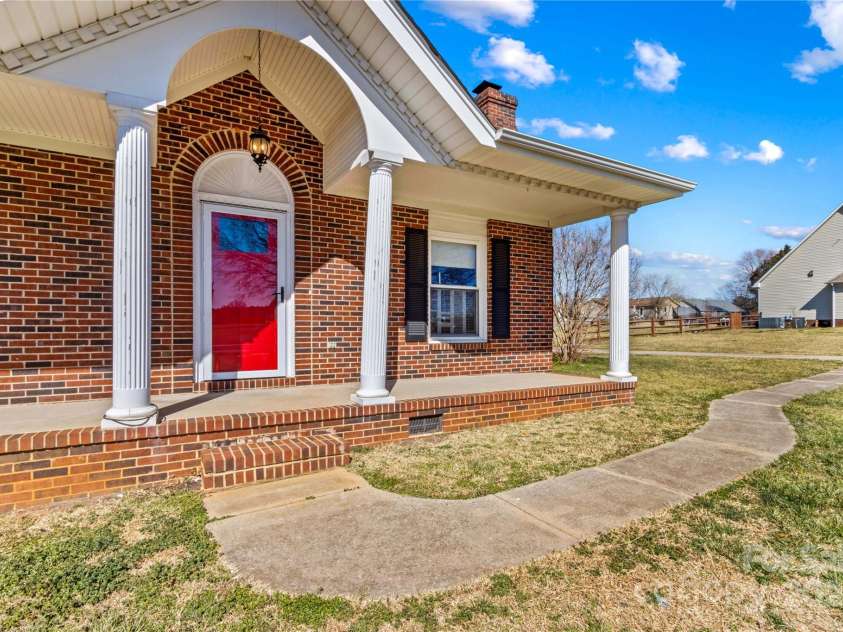 130 Ketchie Drive, Mooresville, NC 28115.  MLS# CAR4224055, YatesRealty ID 1528. 