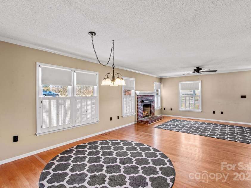 130 Ketchie Drive, Mooresville, NC 28115.  MLS# CAR4224055, YatesRealty ID 1528. 