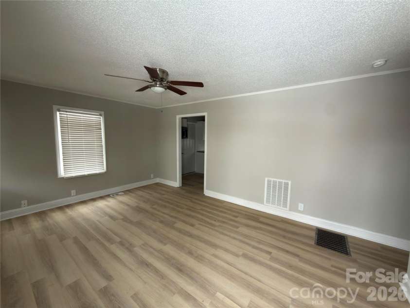 2431 Carmine Street, Charlotte, NC 28206.  MLS# CAR4343859, YatesRealty ID 1528. 