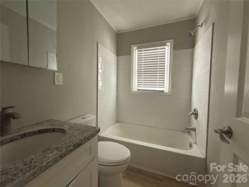 2431 Carmine Street, Charlotte, NC 28206.  MLS# CAR4343859, YatesRealty ID 1528. 