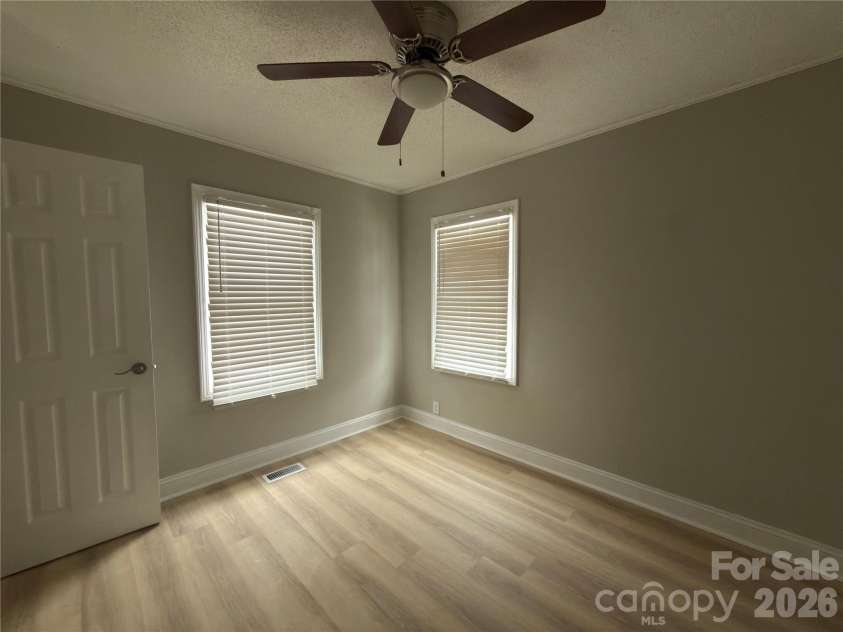 2431 Carmine Street, Charlotte, NC 28206.  MLS# CAR4343859, YatesRealty ID 1528. 