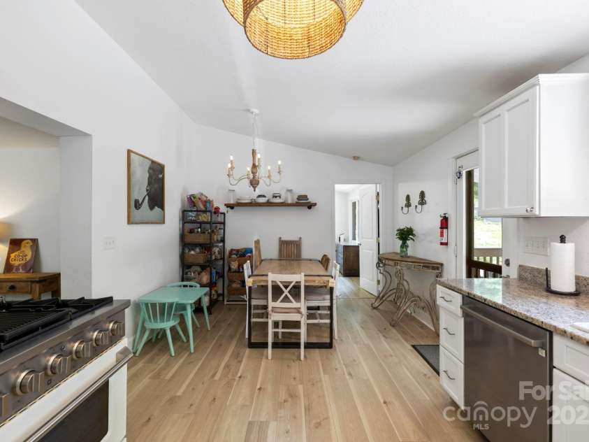 51 HOMEFIRE COVE Cove, Leicester, NC 28748.  MLS# CAR4269158, YatesRealty ID 1528. 