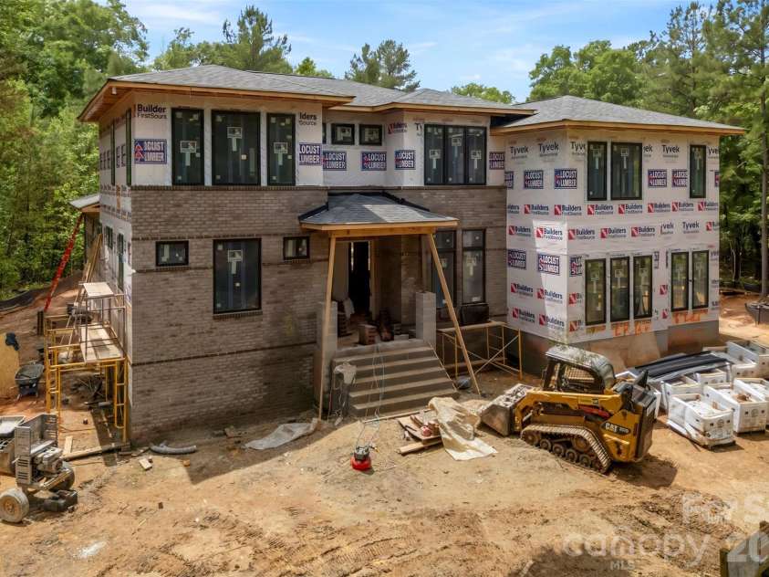 13117 Hamilton Place Drive, Charlotte, NC 28273.  MLS# CAR4366996, YatesRealty ID 15280. 