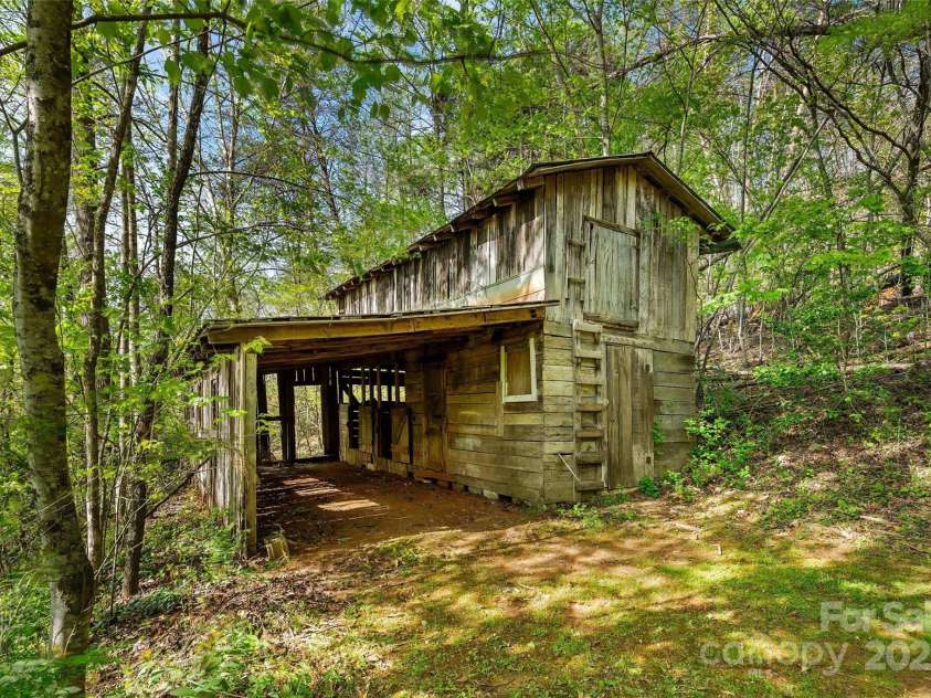 1470 Lytle Mountain Road, Marion, NC 28752.  MLS# CAR4251089, YatesRealty ID 15281. 