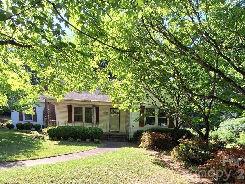 14623 Lucia Riverbend Highway, Stanley, NC 28164.  MLS# CAR4373851, YatesRealty ID 15282. 