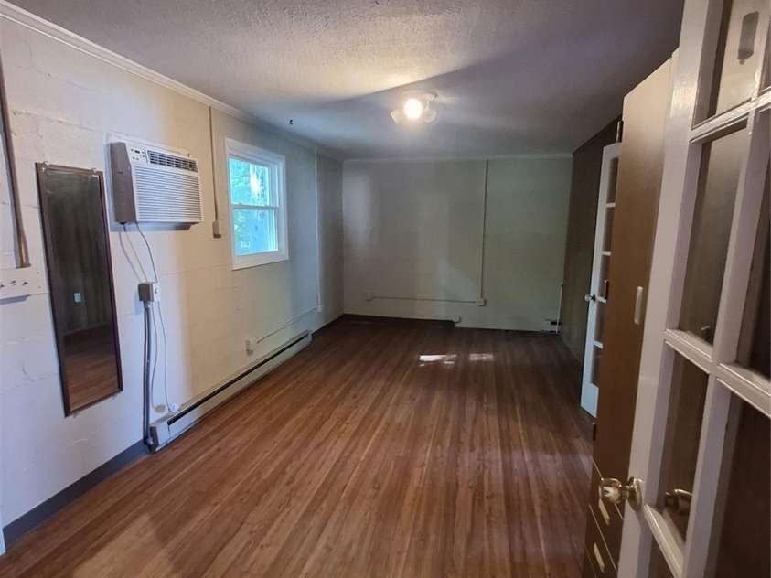 14623 Lucia Riverbend Highway, Stanley, NC 28164.  MLS# CAR4373851, YatesRealty ID 15282. Bedroom