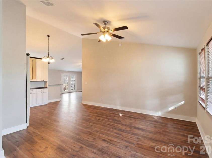 11407 Antebellum Drive, Charlotte, NC 28273.  MLS# CAR4362851, YatesRealty ID 15283. 