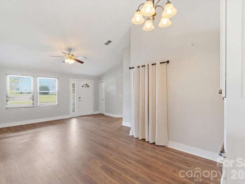 11407 Antebellum Drive, Charlotte, NC 28273.  MLS# CAR4362851, YatesRealty ID 15283. 