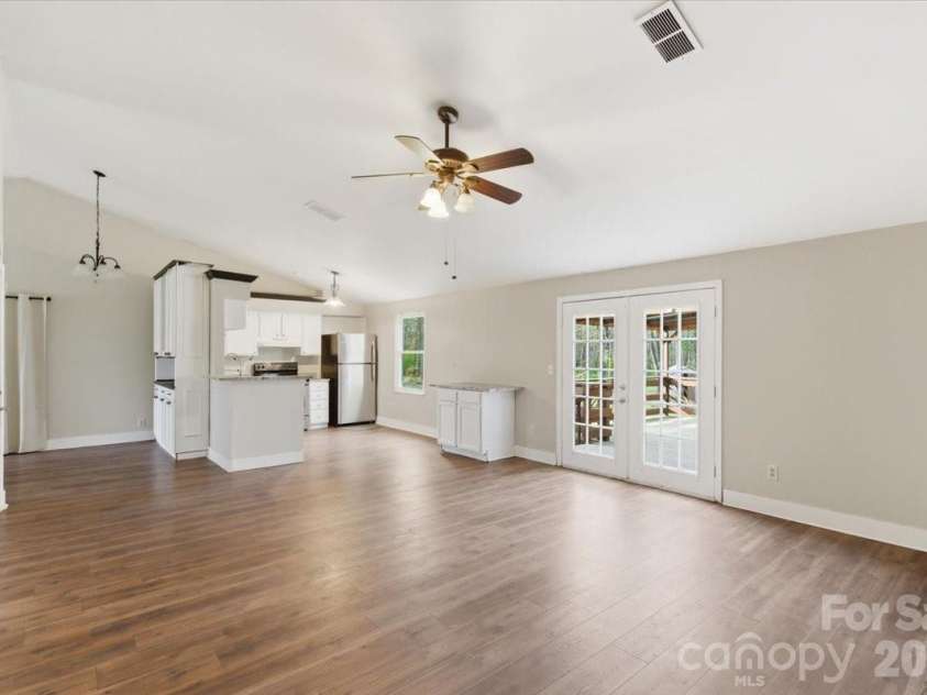 11407 Antebellum Drive, Charlotte, NC 28273.  MLS# CAR4362851, YatesRealty ID 15283. 
