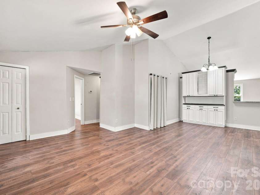 11407 Antebellum Drive, Charlotte, NC 28273.  MLS# CAR4413607, YatesRealty ID 15283. 