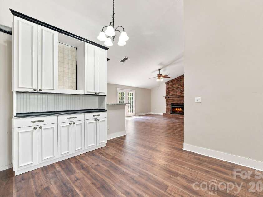 11407 Antebellum Drive, Charlotte, NC 28273.  MLS# CAR4413607, YatesRealty ID 15283. 