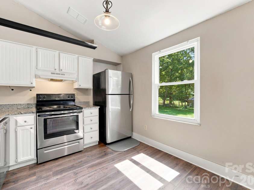 11407 Antebellum Drive, Charlotte, NC 28273.  MLS# CAR4413607, YatesRealty ID 15283. 
