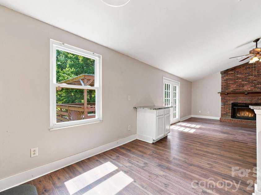 11407 Antebellum Drive, Charlotte, NC 28273.  MLS# CAR4413607, YatesRealty ID 15283. 