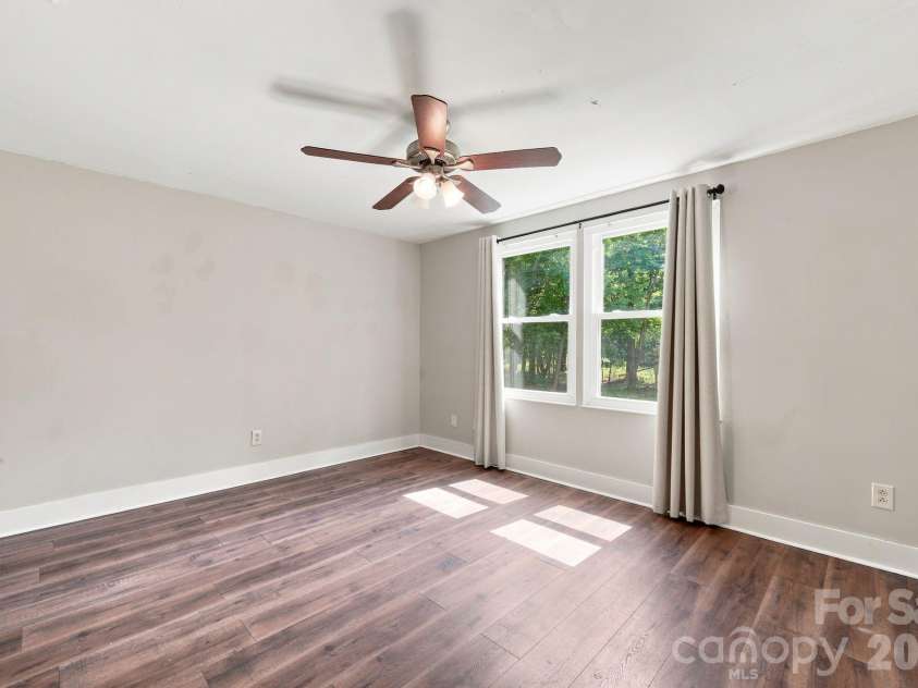 11407 Antebellum Drive, Charlotte, NC 28273.  MLS# CAR4413607, YatesRealty ID 15283. 