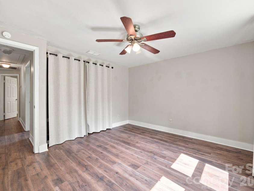 11407 Antebellum Drive, Charlotte, NC 28273.  MLS# CAR4413607, YatesRealty ID 15283. 