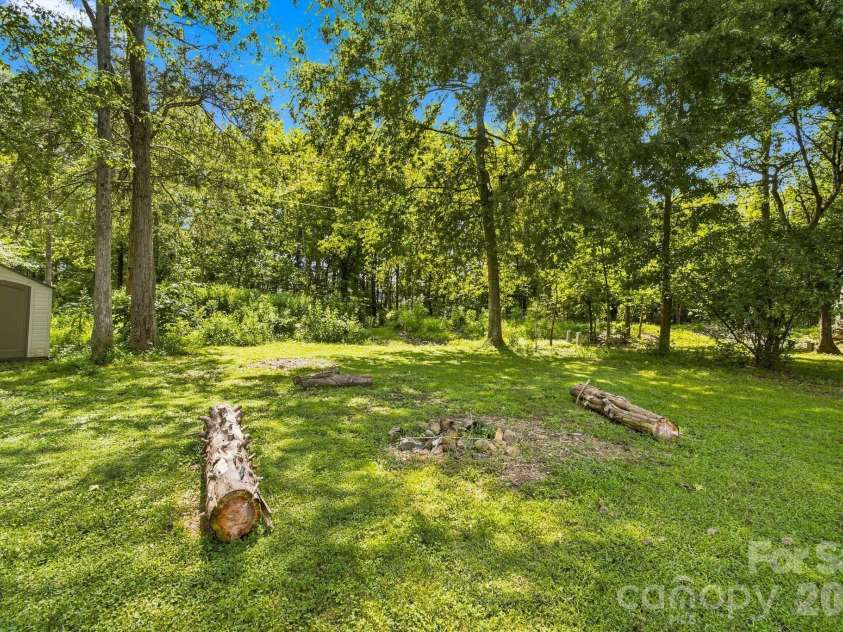 11407 Antebellum Drive, Charlotte, NC 28273.  MLS# CAR4413607, YatesRealty ID 15283. 