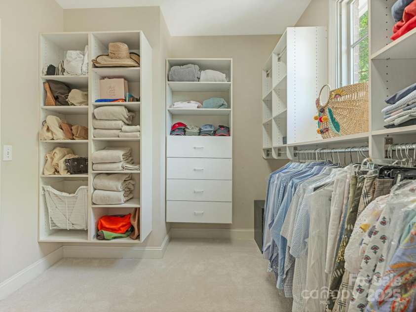 2516 Selwyn Avenue, Charlotte, NC 28209.  MLS# CAR4262800, YatesRealty ID 15283. Walk-in Closet