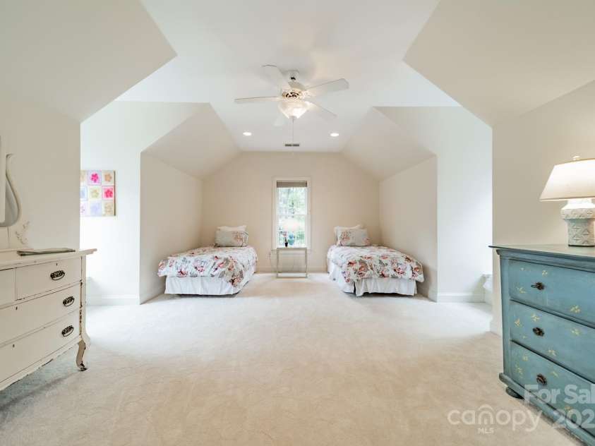 2516 Selwyn Avenue, Charlotte, NC 28209.  MLS# CAR4316948, YatesRealty ID 15283. Bedroom 5